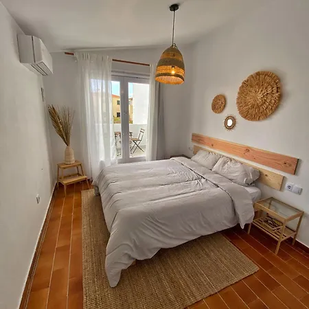 Vakantiehuis Calma 450m From The